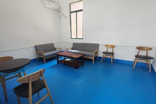 教师休息室,温馨休息室的温馨时光