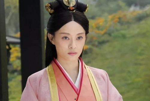 秦总夫人说她是女帝,秦总夫人揭秘神秘身世之谜